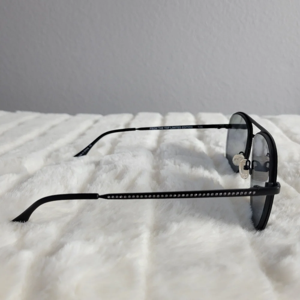QUAY // ltd ed lizzo luxe rhinestone aviators matte black frame smoke lenses